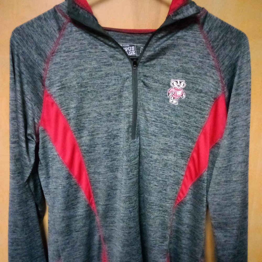 Wisconsin Badgers Red and Grey Athletic Pullover Sweatshirt w/Hood Size Medium